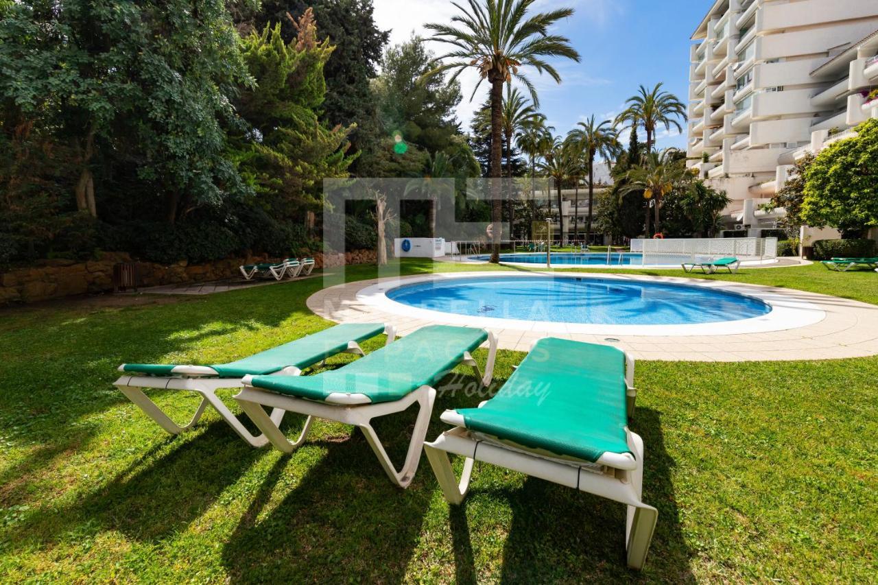 Apartment 751, Renovated 2 Beedroom Apartment, Second Line Of The Beach, Wifi, Parkinging Marbella